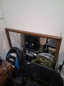 Dresser With Mirror And Hardware