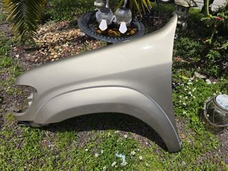 Toyota Sequoia Driver fender original with flare Left side