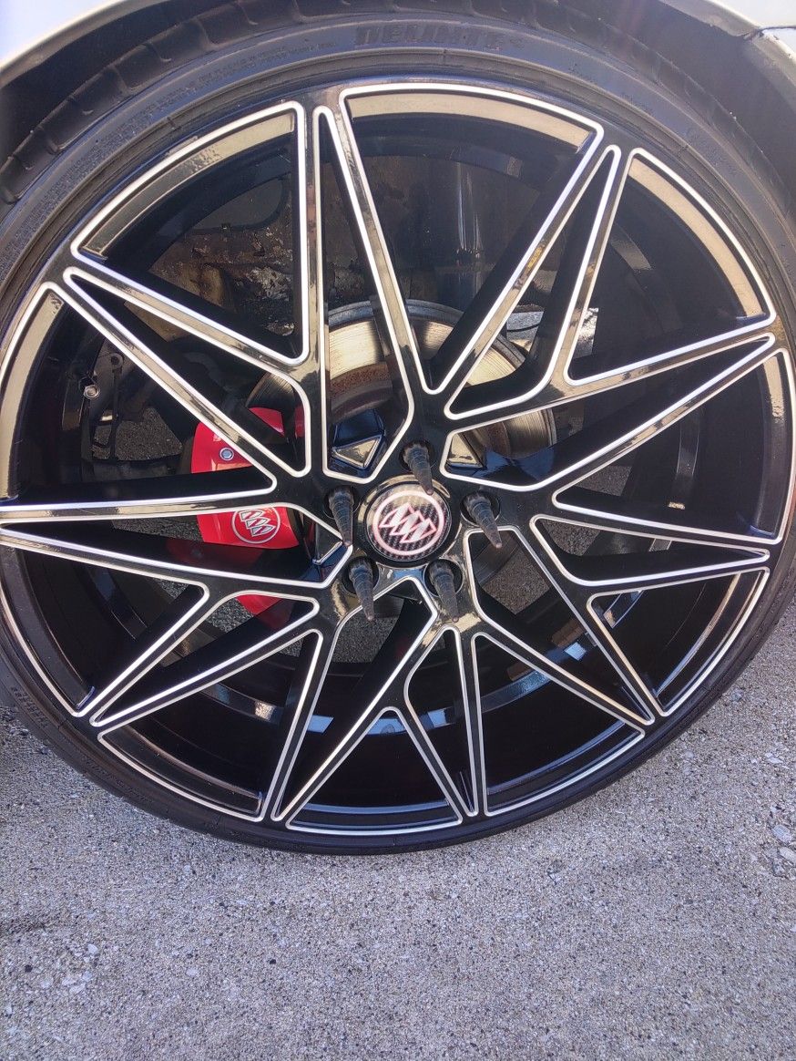 Ravetti Wheels 22 Inch. Black/Machined 