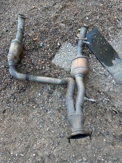 04 Yukon 4.8 5.3 exhaust y pipe Silverado Tahoe Suburban 2wd