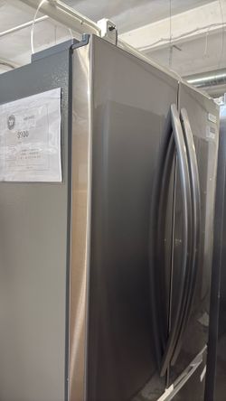 Frigidaire, French Door Refrigerator