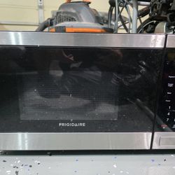 Frigidaire Microwave 