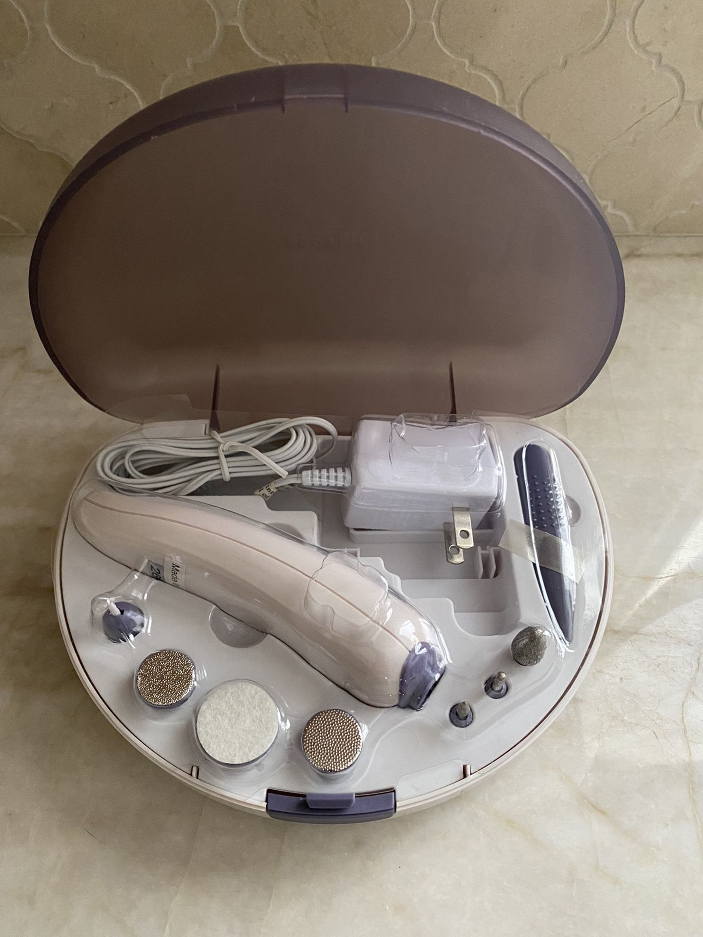 Homedics Style Spa Plus MAN-150 Deluxe Manicure & Pedicure 10PC Set