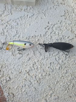 Whopper plopper fishing lures