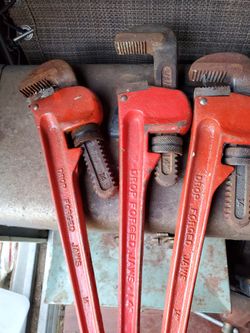 Pipe Wrench