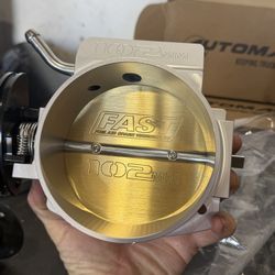 FAST fuels 102mm Throttle Body 