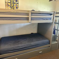Twin Over Twin Bunk Bed w/Trundle And Storage Drawers 