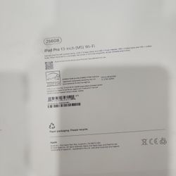 Selling 256gb IPad Pro. (M5)