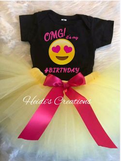 Emoji tutu outfit