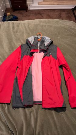 Columbia wind breaker