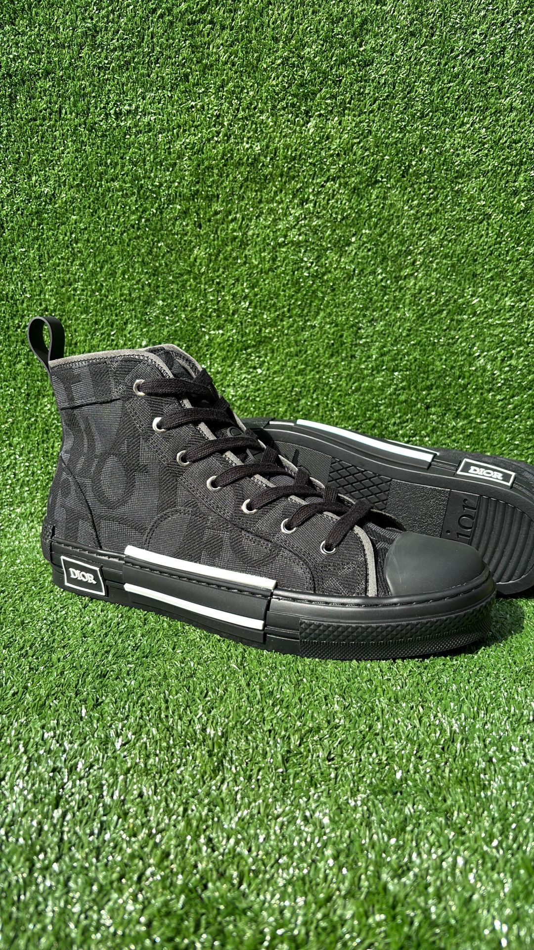 B23 Men’s Shoes Size 10 & 10.5 Men’s Shoes