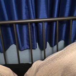 Full Size Metal Futon