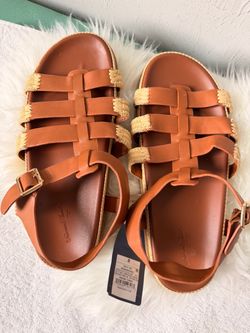 Universal Thread Brown Gladiator Sandals Size 8