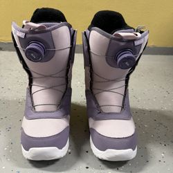 Women's Burton Mint BOA® Wide Snowboard Boots Size 8.5