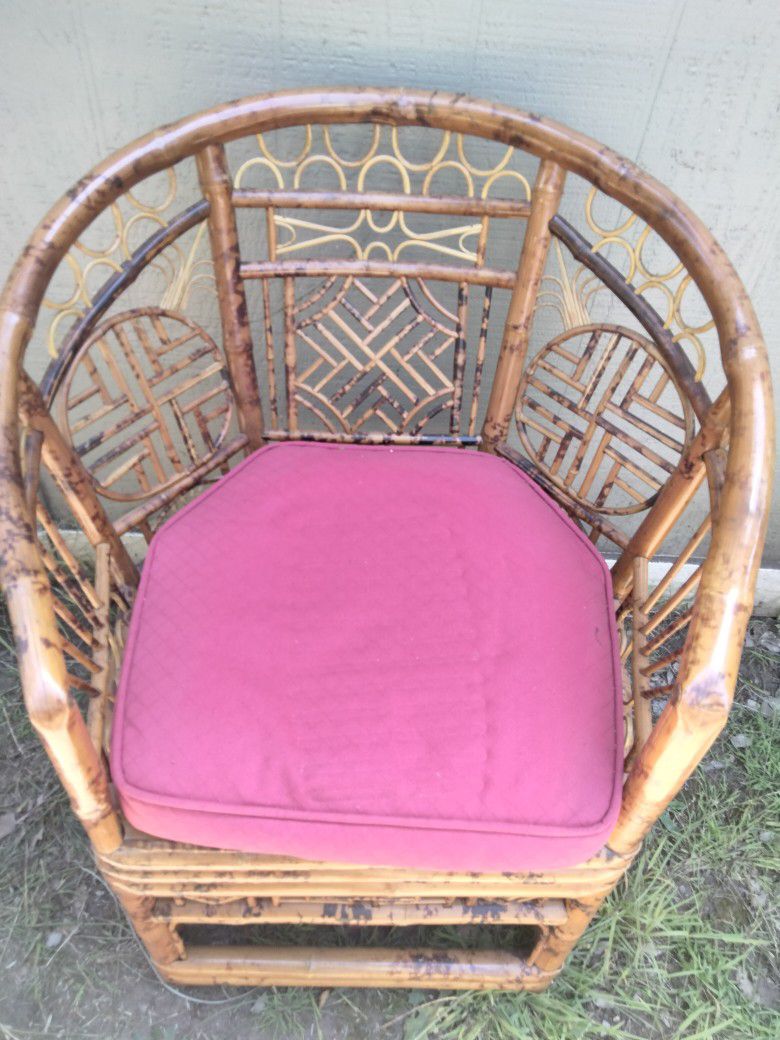 Beautiful Asian Bamboo Chair With Cushion