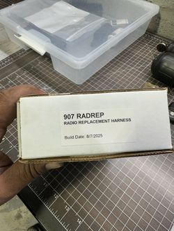 MERCEDES BENZ & FREIGHTLINER SPRINTER RADIO REPLACEMENT KIT