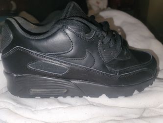 7Y BLACK NIKE