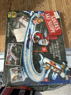 Mr. Christmas Ski Slope