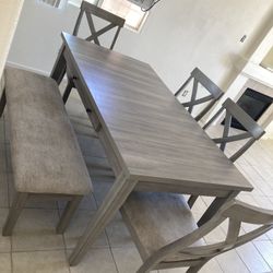 Dinning table with six seats 