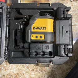  BRAND NEW DeWALT DW088 Laser Level