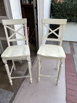 White bar stools 2 for $25.