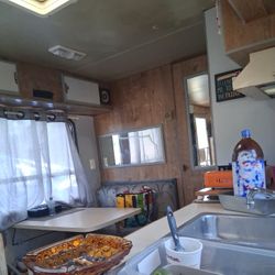 1988 23 Ft 5th Wheel