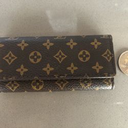 Authentic Louis Vuitton Key Holder