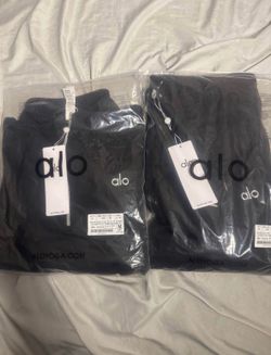 🔥NEW ALO Sets🔥 Sizes Medium, Small