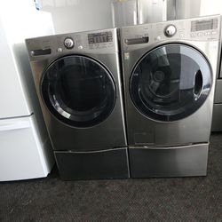 LG HE Smart Large Capacity Washer And Gas Dryer 