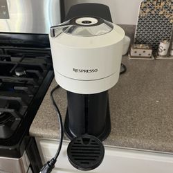 Nespresso Verturo with Frother
