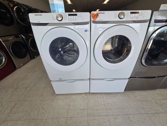 Samsung & kenmore Pedestal  Set Used