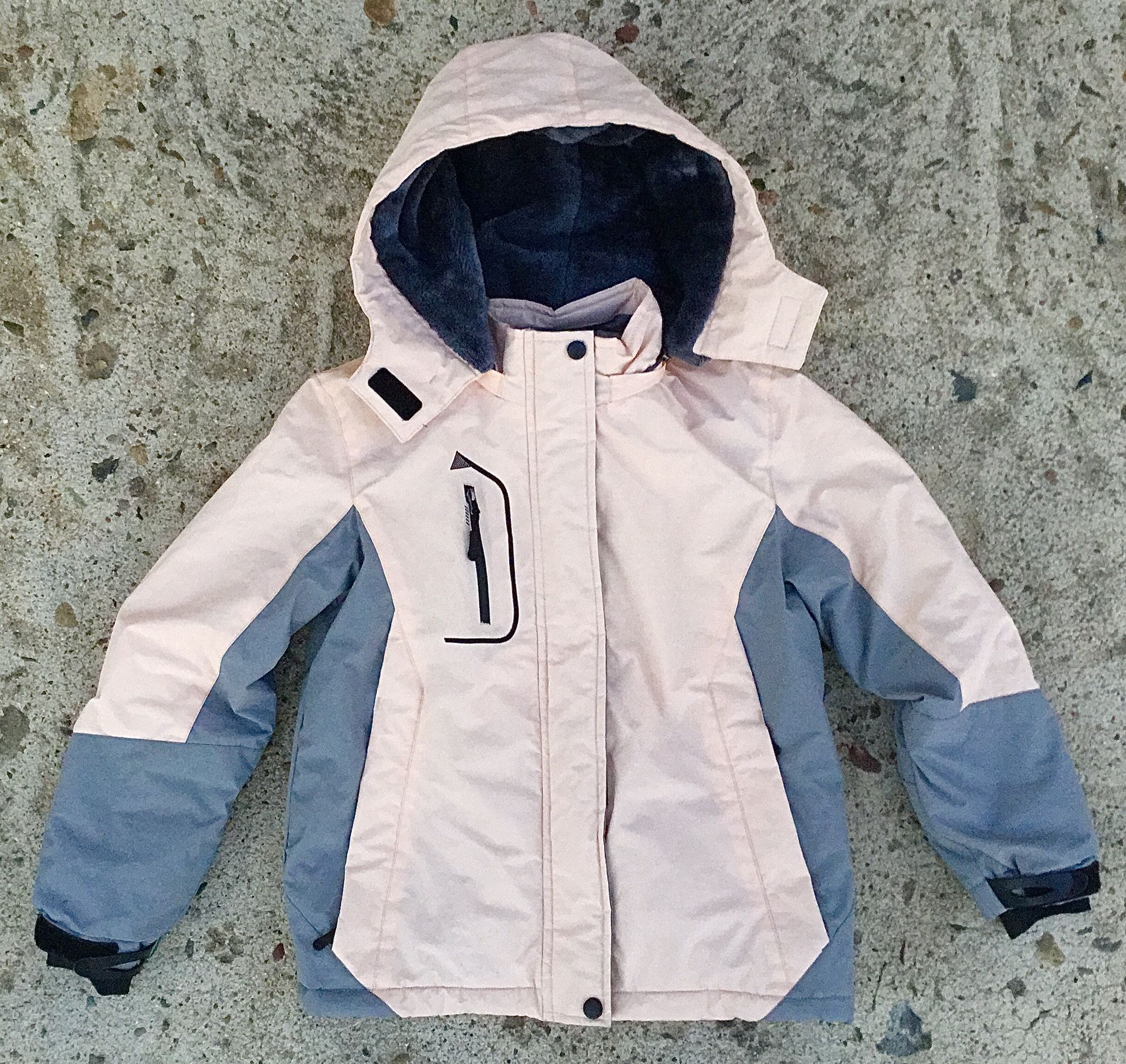 NEW KIDS SNOWBOARD JACKET