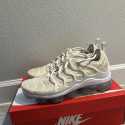 Nike Air Vapormax Plus Size 10.5 