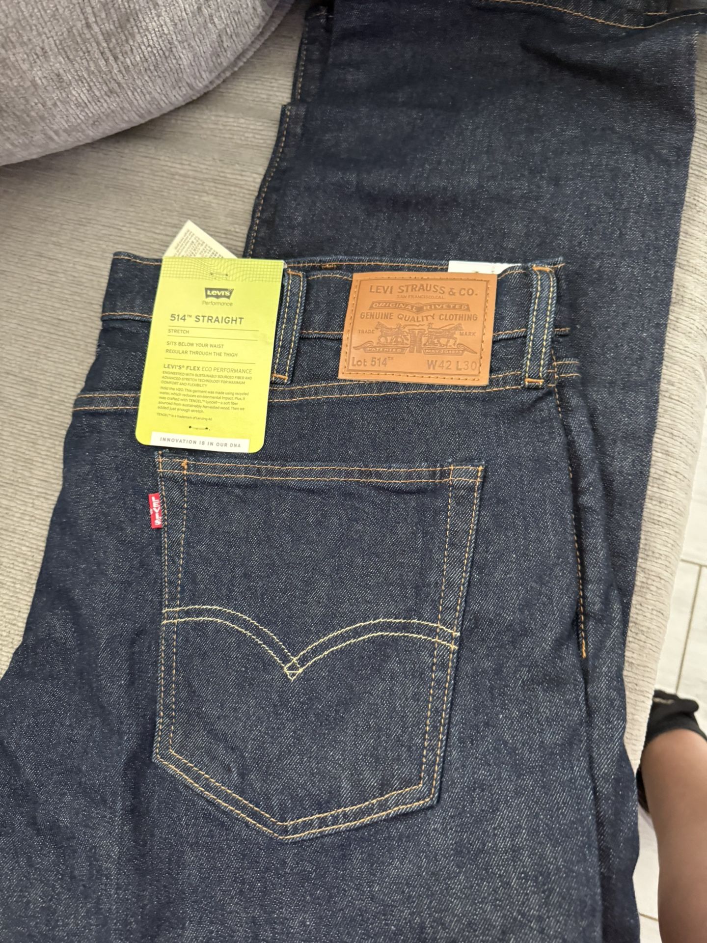 Levi’s 42 x 30
