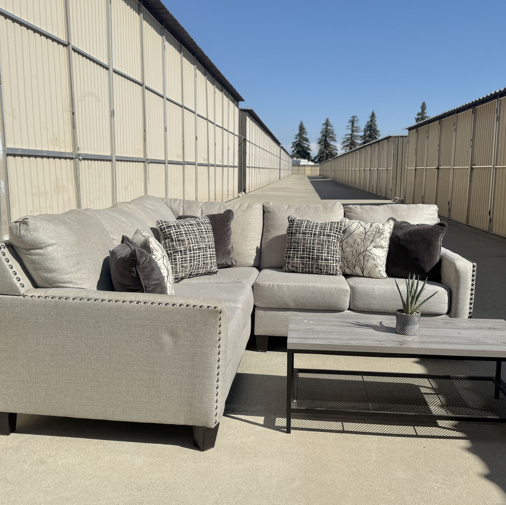 2 Piece Sectional Couch 