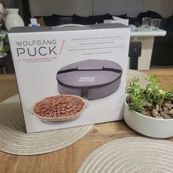 9" glass baking dish / contenedor de vidrio para ornear 