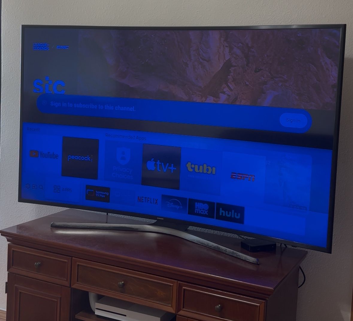 Samsung 65 inch curved 4k TV