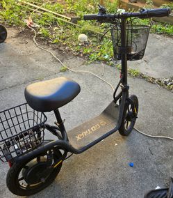 GoTrax long range high power electric scooter