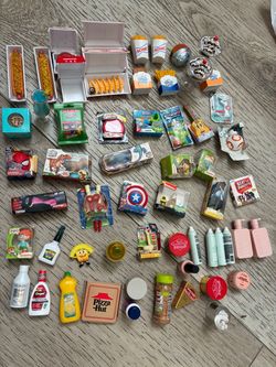 MINI BRANDS