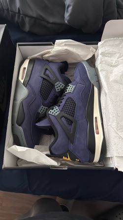 Jordan 4s lakers