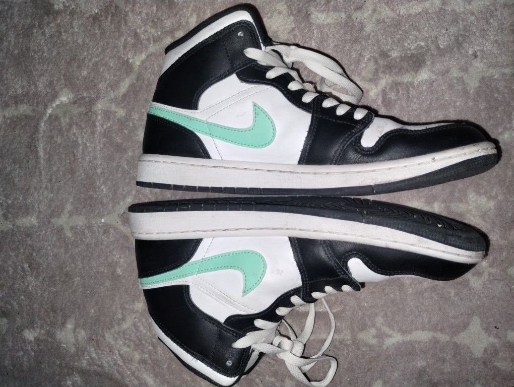 Air Jordan 1 Mid GREEN GLOW Men's 8.5