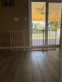 Baby gate