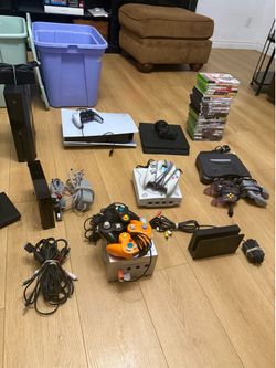 GAMING CONSOLES/GAMES/XBOX/PLAYSTATION/GAMECUBE/DREAMCAST/N64/WII