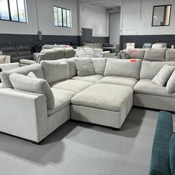 Beige modular sectional