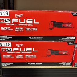 Milwaukee M12 Fuel Oscillating Multitool 
