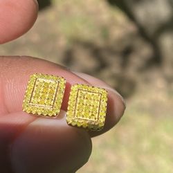 Yellow Diamond Earrings 