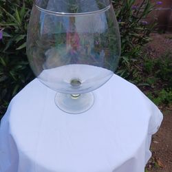 LARGE GLASS BOWL ON PEDESTAL 