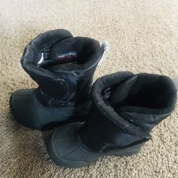 Snow Boots Size 6 - Toddler 