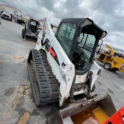 2017 BOBCAT  T740