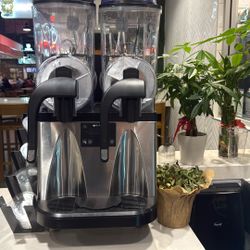 Slushy Machine 